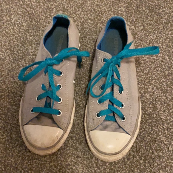 Kids Converse size 2 - Picture 3 of 5